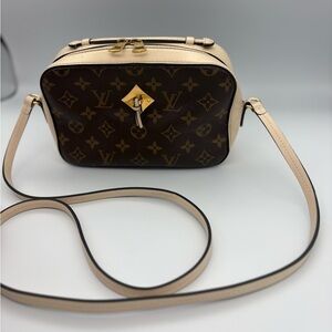 Louis Vuitton Saintonge Crème  Monogram Crossbody